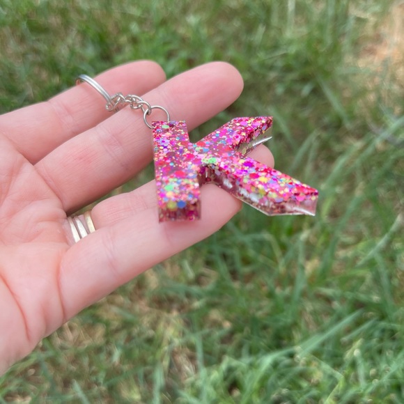 Confetti Cannon Pink Letter K Initial Keychain Handmade With Resin - Picture 5 of 6
